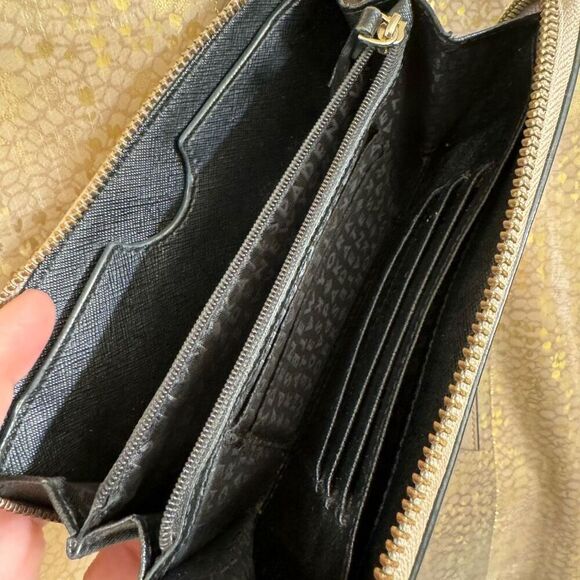 Kate Spade Beige Black Color Block Zip Full Size Wallet - Picture 5 of 7